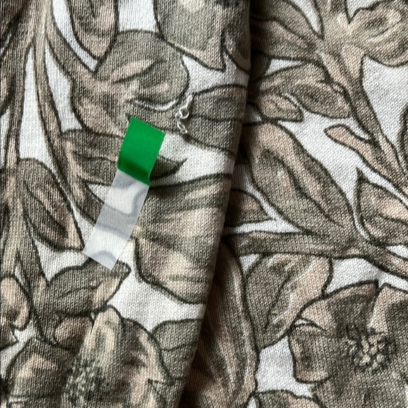 Charlotte V Neck Gem Button Down Neutral Floral Cardigan - Size Small - Picture 6 of 14